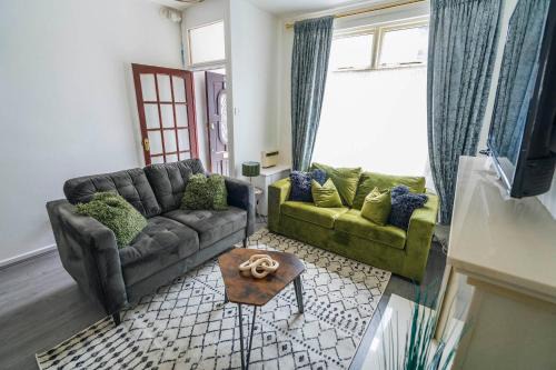 Liverpool Apartment | The Velvet Lounge