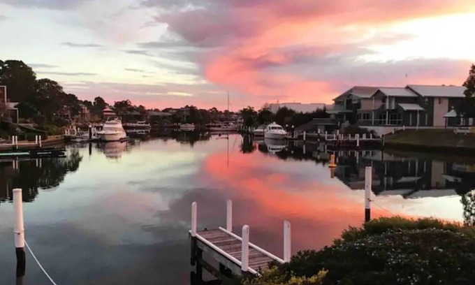Paynesville House | 'The View' 🌞 @Captains Cove Waterfront