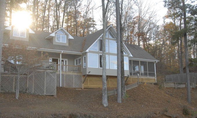 Clanton House | The View on Lake Mitchell