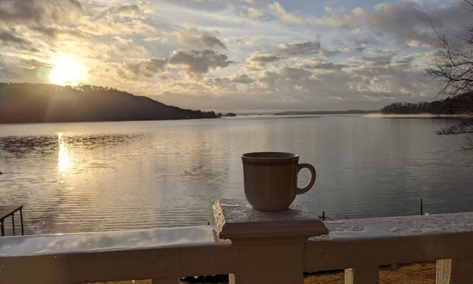 Cedar Bluff House | The View on Weiss Lake