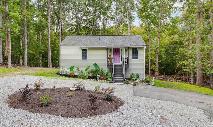 North Chesterfield House | The Villa On Falling Creek.