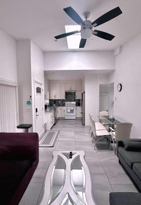 Fraserview House | The warm and lovely coach home