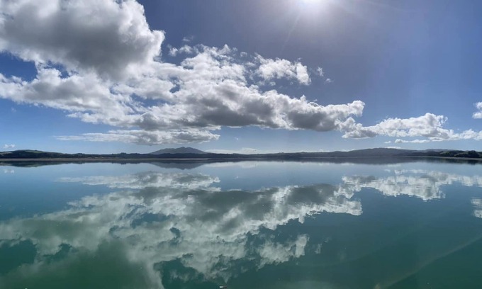 Te Mata Cabin | The Wee Crib with water views and PET friendly