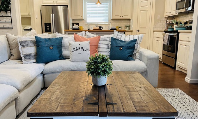 Lubbock House | The West Texas Oasis |10 mins from Texas Tech|