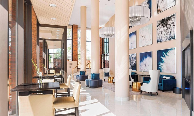 Etobicoke Hotel | The Westin Toronto Airport