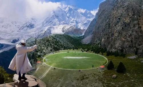 Hunza House | The White Peak Guest house and Restaurant