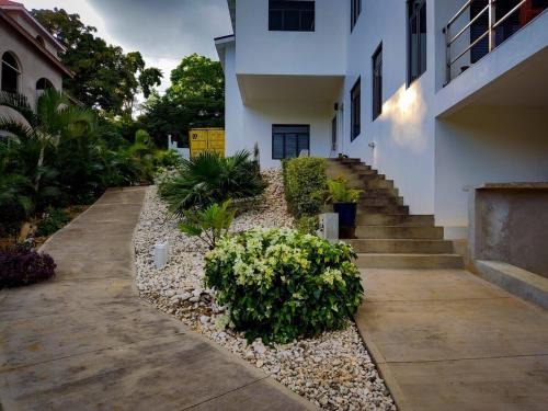 Epworth Apartment | The Willow Apartment
