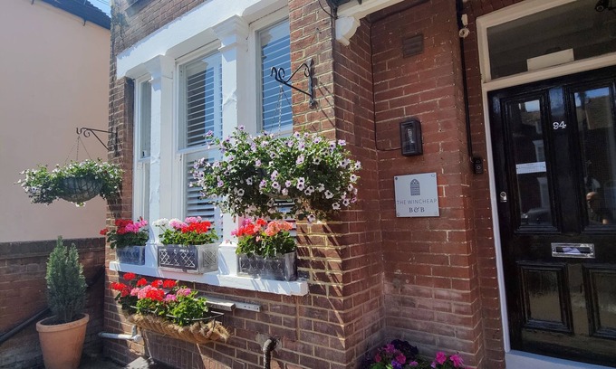 Canterbury Bed & Breakfast | The Wincheap B&B