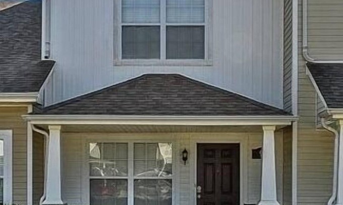 Clarksville House | The Winery