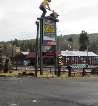 Crescent Hotel | The Woodsman Country Lodge Motel