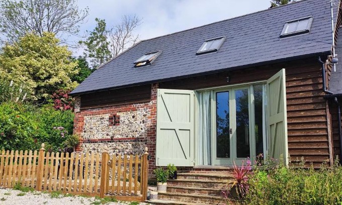 Etchinghill House | The Workshop