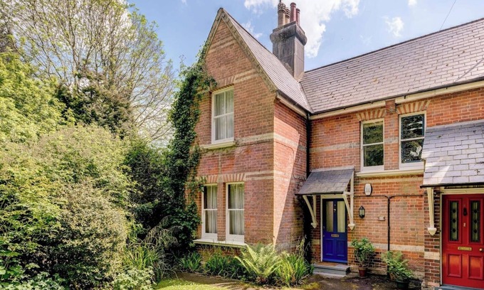 Hastings Cottage | The Writers Retreat- Hastings