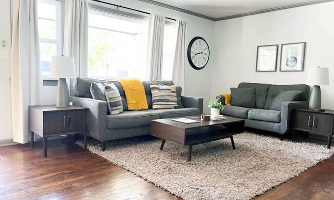 Amarillo House | The Yellow Door- Close to I-40, Garage, B-ball Court, Fire-pit and Grill