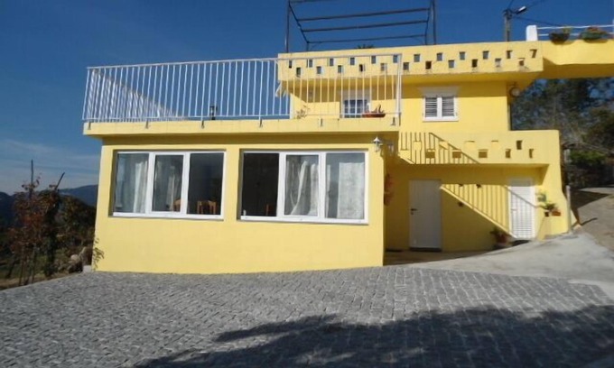 Sande Cottage | The Yellow House panoramic