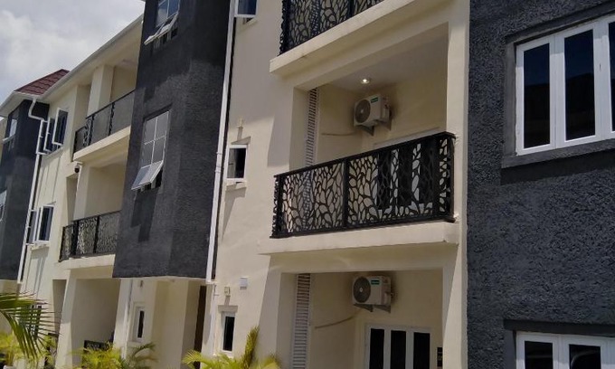 Orozo Apartment | The9bynaji