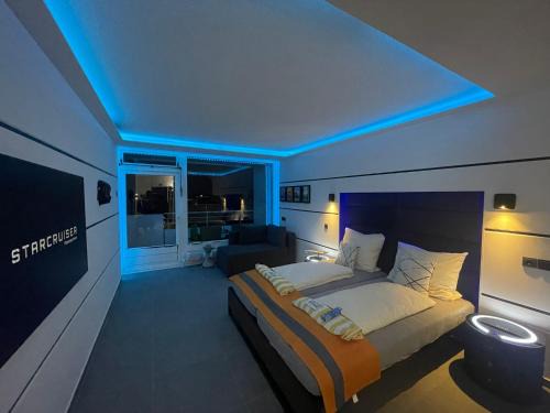 Gelsenkirchen-Mitte Apartment | Themenpartment Starcruiser