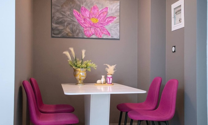 Ampelokipoi-Menemeni Apartment | Thessaloniki Luxe Suite, Chrysa's Private Getaway