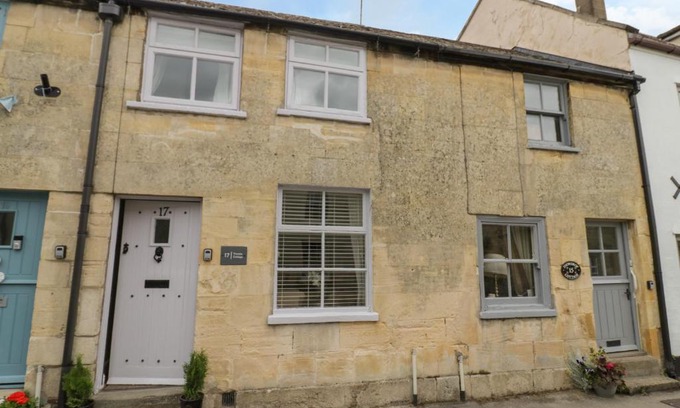 Winchcombe House | Thimble Cottage