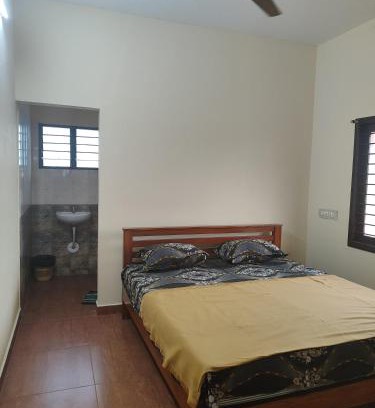Tiruvannamalai Cabin | Thiru Somasundaram
