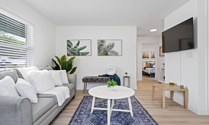 Largo Apartment | This apartment is a 0 bedroom(s), 2 bathrooms, located in Largo, FL.