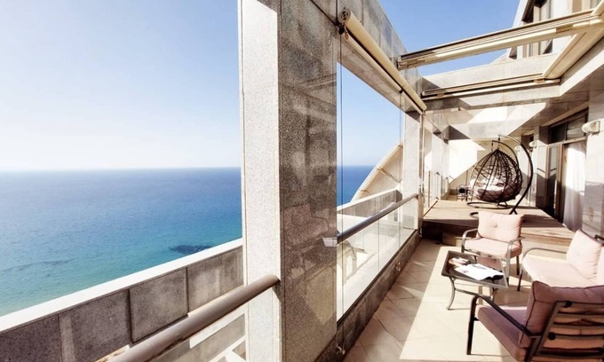 Netanya Apartment | This apartment is a 1 bedroom(s), 1.5 bathrooms, located in Netanya, Center District.
