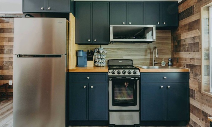Paradise Apartment | This apartment is a 1 bedroom(s), 1 bathrooms, located in Paradise, PA.