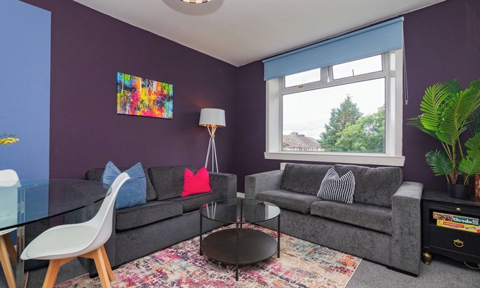 Motherwell Apartment | This apartment is a 2 bedroom(s), 1 bathrooms, located in Motherwell, .