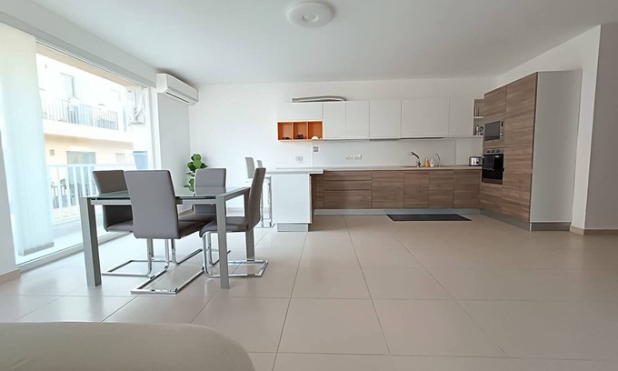 Mellieha Apartment | This apartment is a 2 bedroom(s), 2 bathrooms, located in Il-Mellieħa, null.