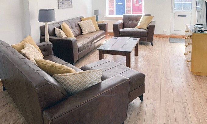 Mundesley Cottage | This holiday cottage couldn’t be in a better location for a family holiday.