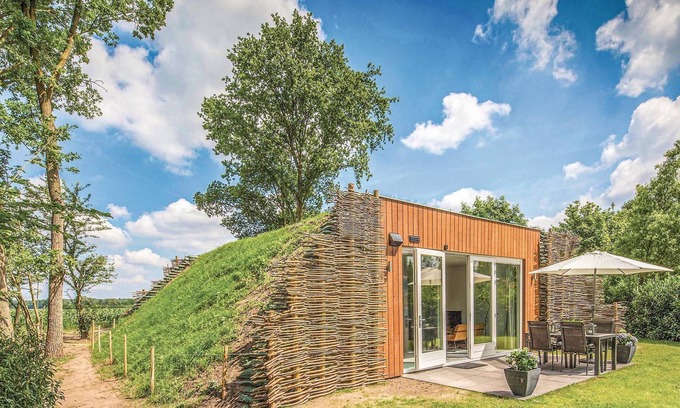 Municipality of Alphen-Chaam House | This particular four-person suburban home was built in June 2017 and is very comfortably furnished.