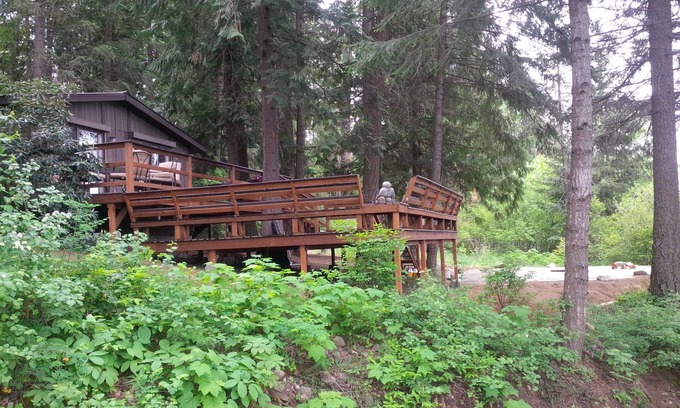 Sagle House | This Pet-Friendly, Cedar Forest Retreat with lake view of Murphy Bay 100MB WIFI