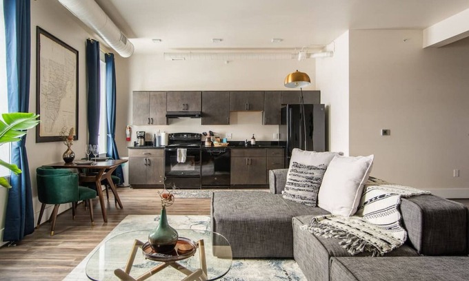 Ypsilanti Apartment | Thompson 202 · Beautiful Luxury Loft - Heart of Depot Town