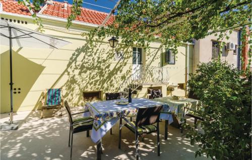 Zaton Apartment | Three-Bedroom Apartment In Zaton Veliki