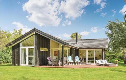 Dronningmolle House | Three-Bedroom Holiday Home In Dronningmolle