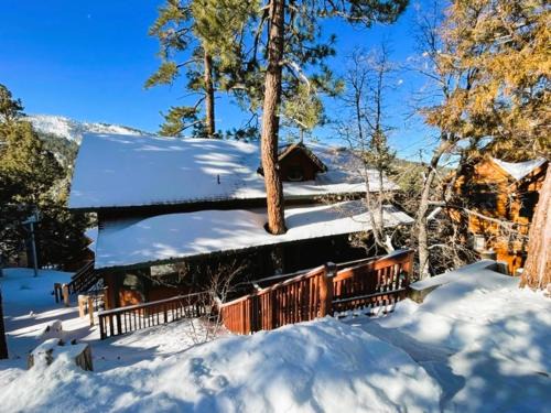 Upper Moonridge House | Three Little Birds - Amazing craftsmanship, a Short drive to ski resorts, and a game room!