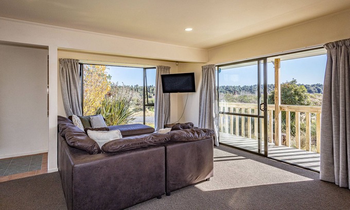 National Park Village House | Three Peak Lodge – National Park Holiday Home
