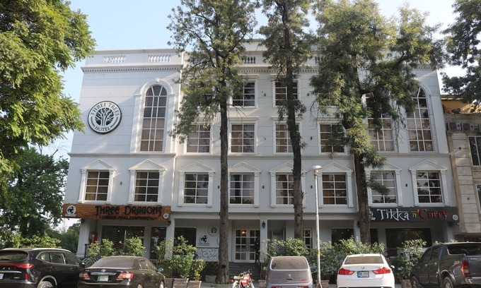 G-7 Sector Hotel | Three Trees Hotel