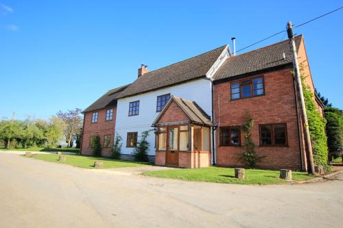 Weston Upon Avon Bed & Breakfast | Three Ways Farmhouse B&B