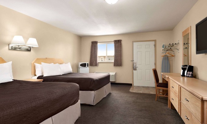 Moose Jaw Hotel | Thriftlodge Moose Jaw