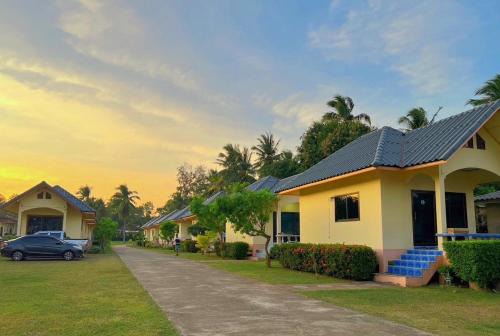 Saphli Hotel | Thungwua laen resort