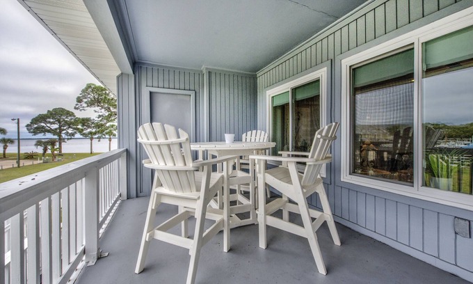 Panacea Condo | Tide Creek Bungalow, Panacea.Marina/Bay Views, 2 Balconies, Pool, No Boats