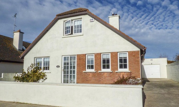 Rosslare House | Tigh Bawn