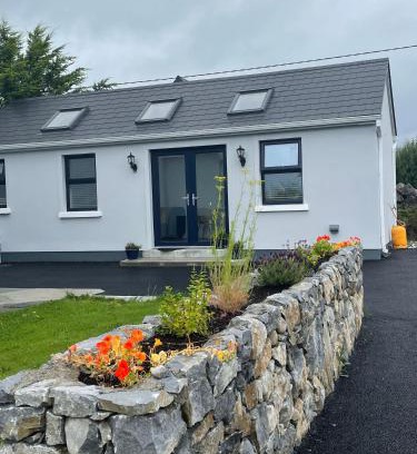 Kinvara Apartment | Tigh Noor - Escape to Kinvara by the sea!
