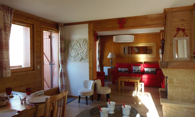 Tignes le Lac Apartment | TIGNES LE LAC: T5, lovely, welcoming, bright totally, south-west, on ski, magnificent view on the lake of Tignes and the Grande Motte