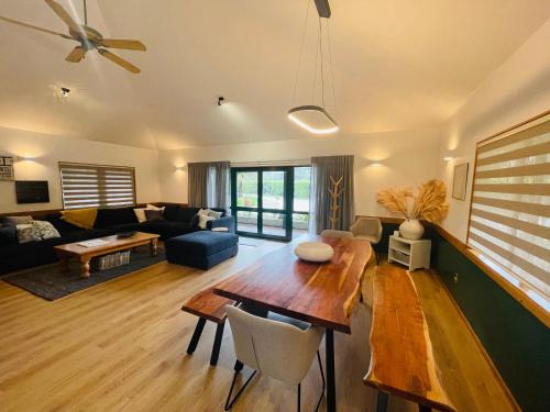 Tikitere House | Tikitere Lodge, Rotorua