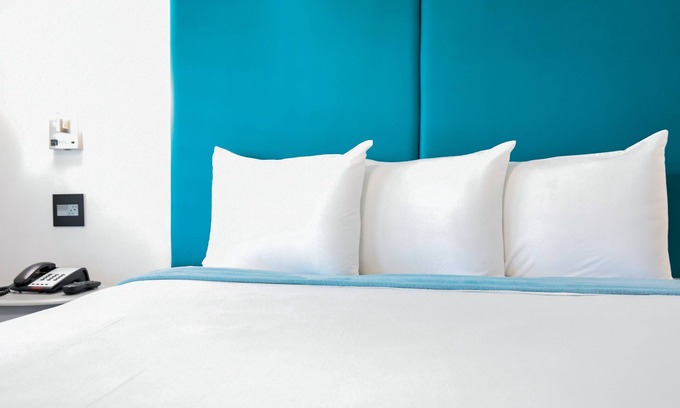 Somerset Hotel | Tilbury Inn