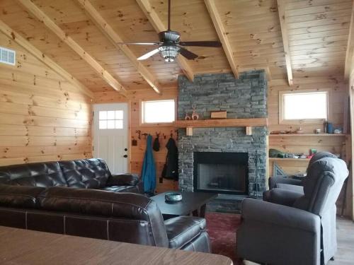 Evart House | Timber Bend Retreat
