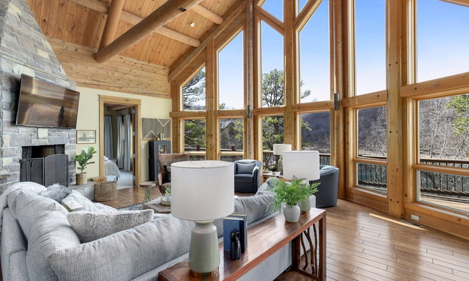 Eureka Springs House | Timber Ridge Lodge - On Beaver Lake