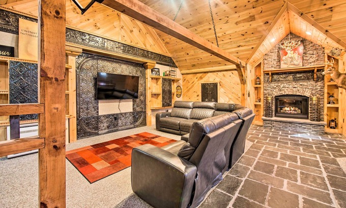 Reedsville House | 'Timberland Estates' Cabin: Close to Trails!
