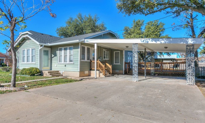 San Angelo House | Timeless Getaway in San Angelo! Fully renovated 3BR/2BA 1920s Home